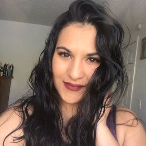 Meet your Posher, Sandy